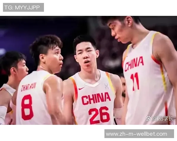 中国男篮迎战卡塔尔队全力争胜展现实力与团队合作精神