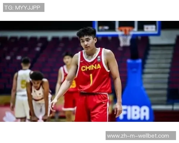 中国男篮迎战卡塔尔队全力争胜展现实力与团队合作精神